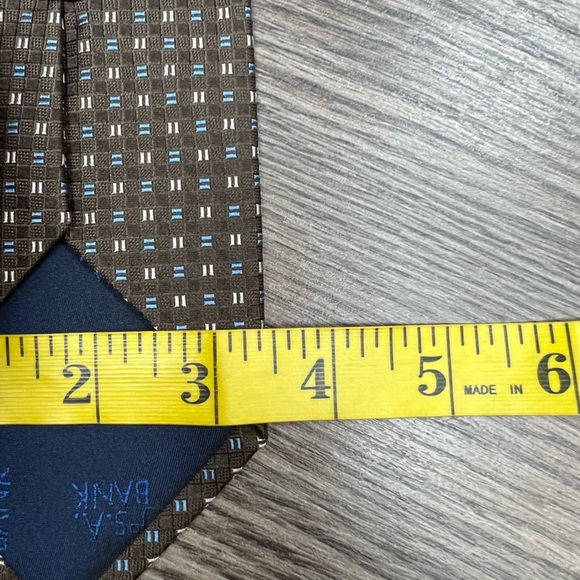 Jos A Bank Brown w/ Blue & White Check Silk Tie - Picture 4 of 4